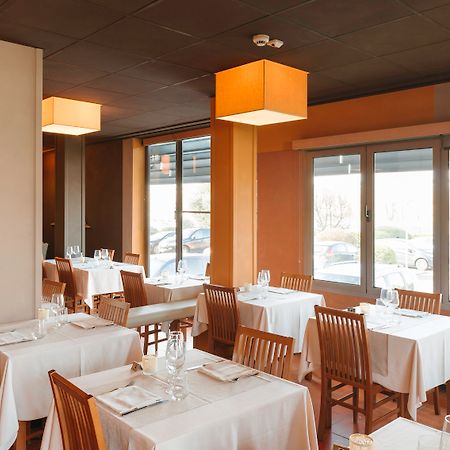 Hotel King, By R Collection Hotels Varedo Bagian luar foto